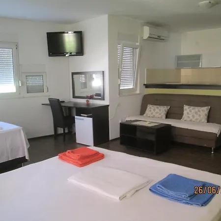 Stari Grad Guest house 3*
